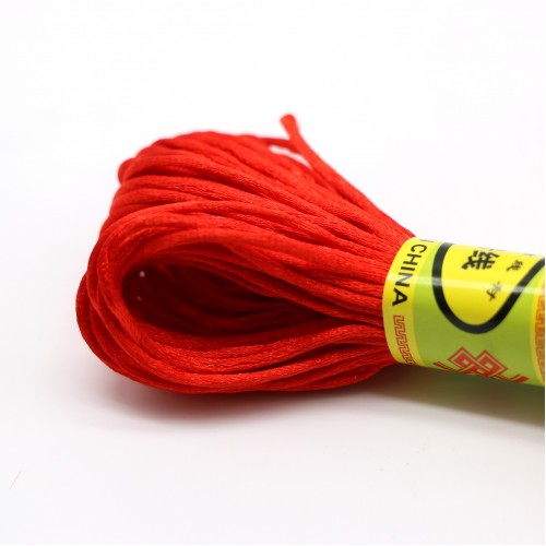 Сатиновый шнур 1,5мм, красный (1 метр)